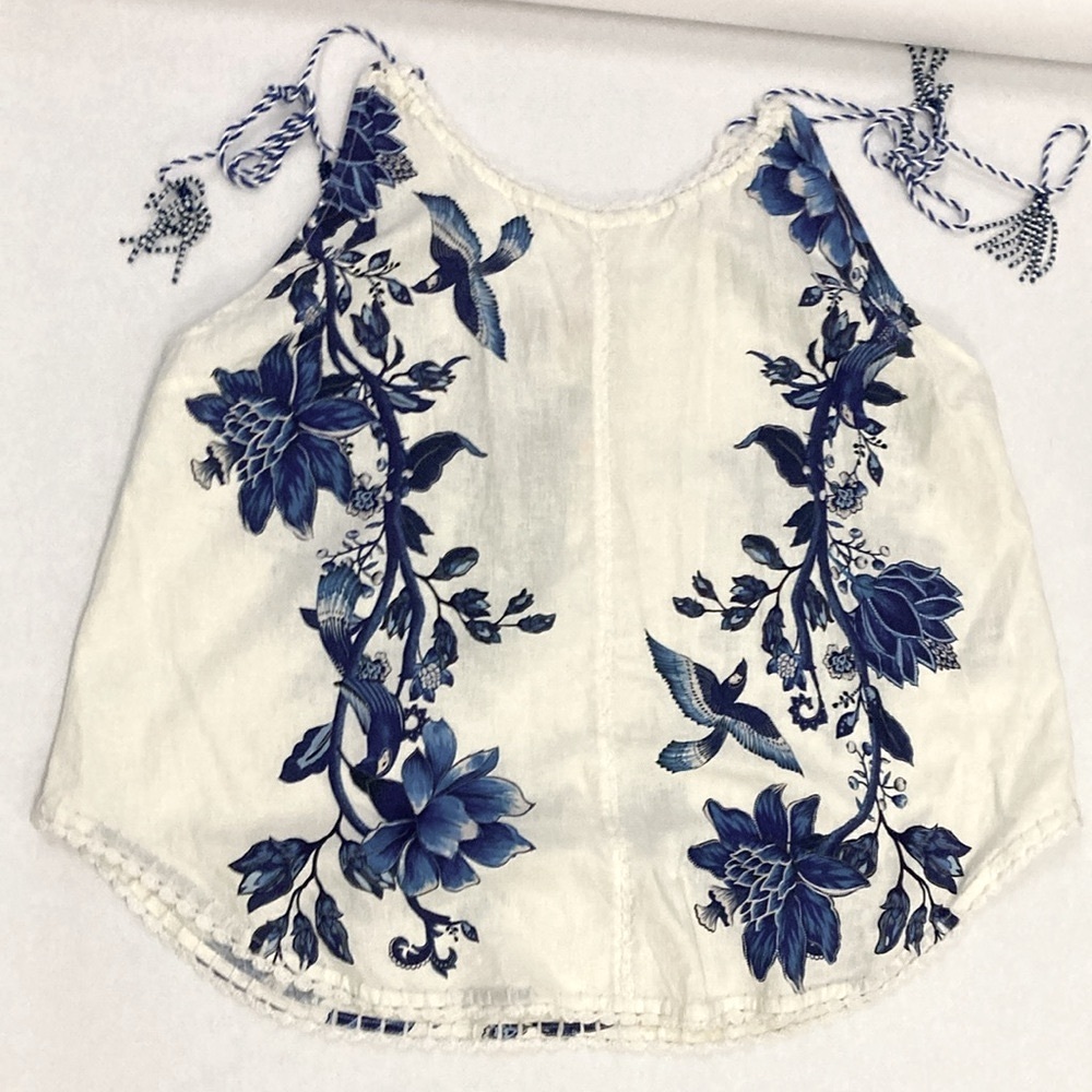 Anthropologie White and Blue Floral Tank Top - Picture 3 of 10